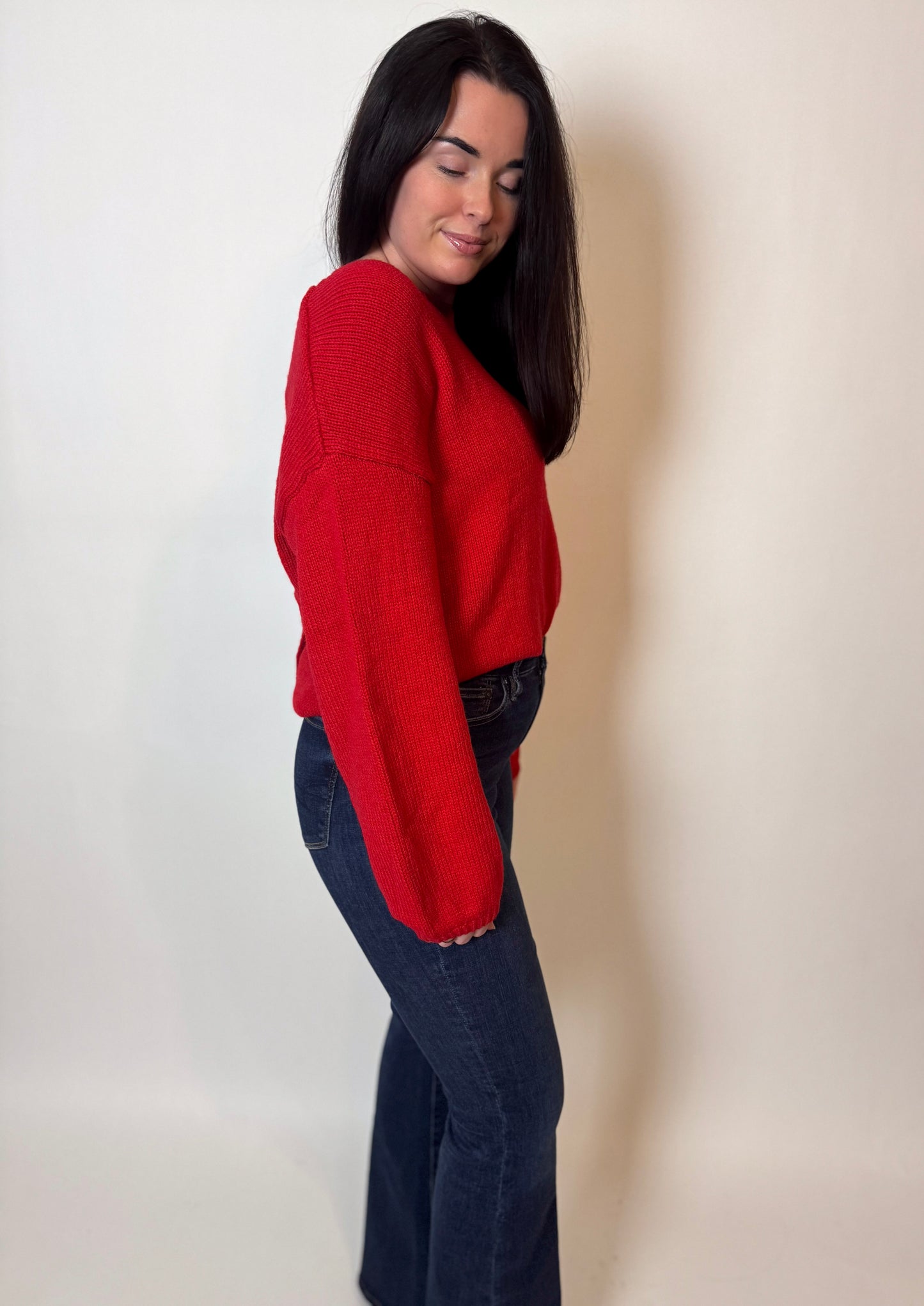 MISTLETOE BOW SWEATER (RED)