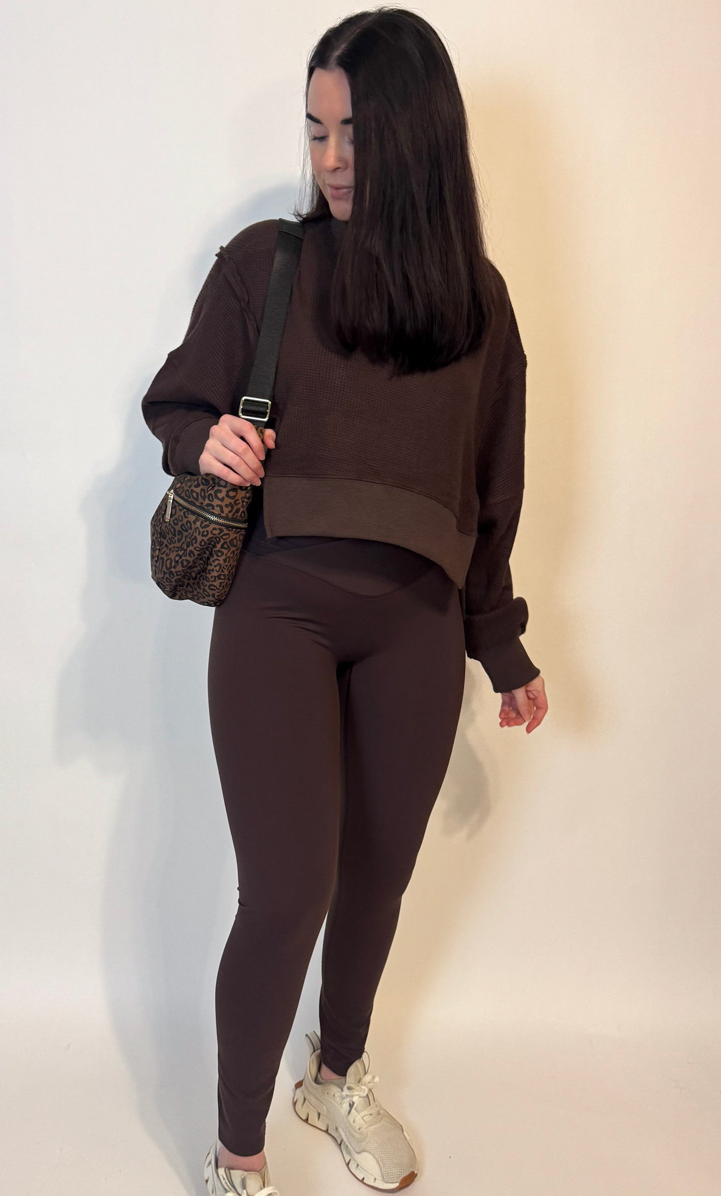 MOCHA WAFFLE PULLOVER (DARK BROWN)
