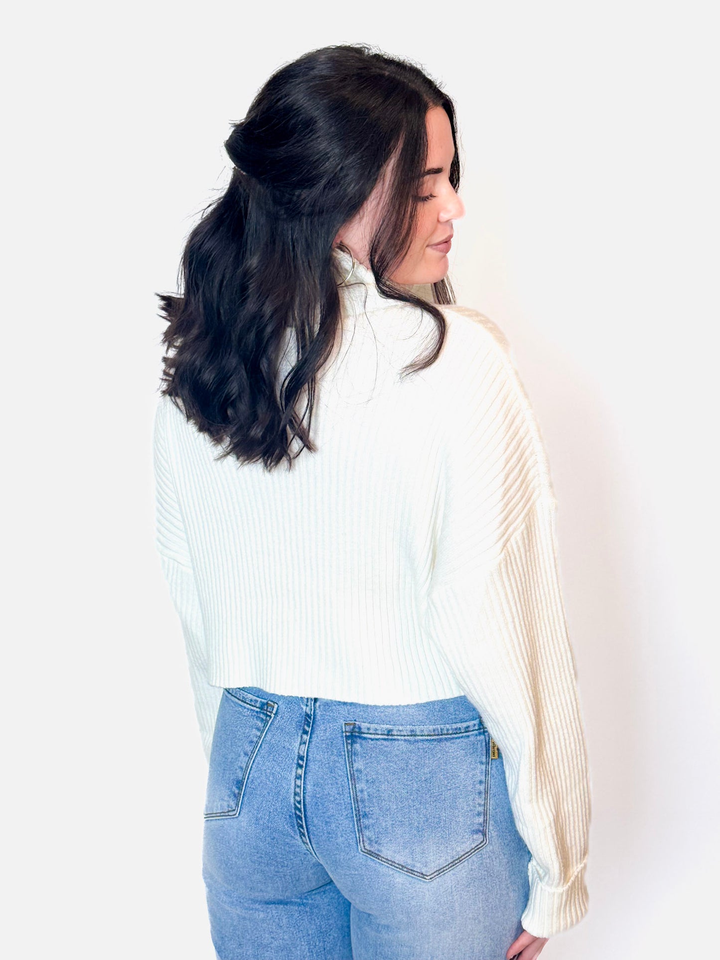 FIRST FROST TURTLENECK SWEATER (IVORY)