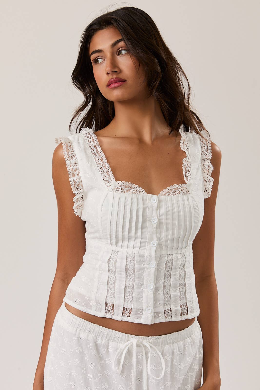 SLEEVELESS SQUARE NECK RUFFLE TOP (WHITE)