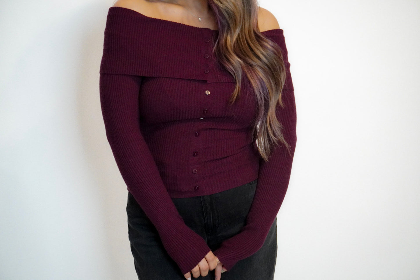 BUTTONED IN BERRY OFF THE SHOULDER TOP (BURGUNDY)